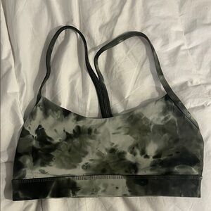 Lululemon green sports bra